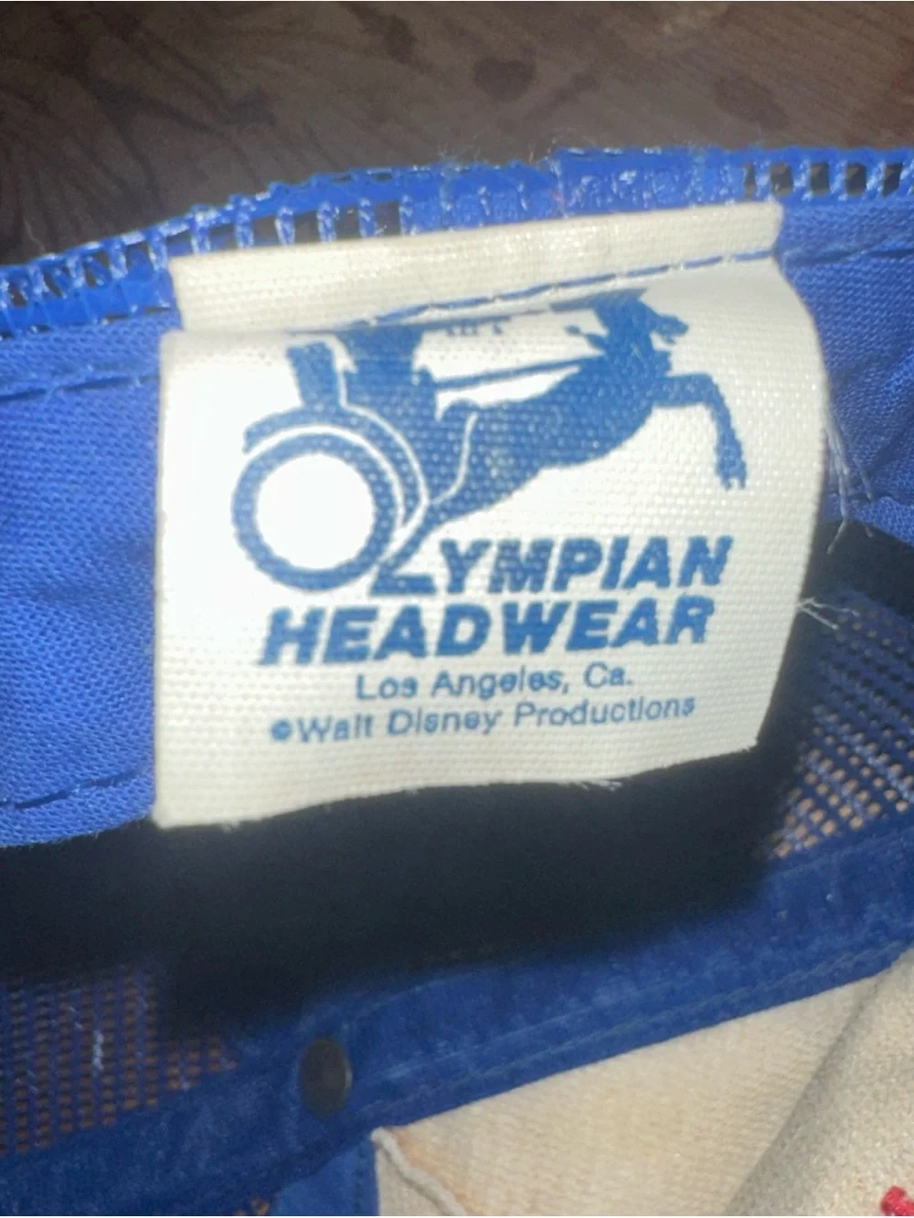 Vintage Walt Disney World Trucker Hat SnapBack Cap 80s Blue Red